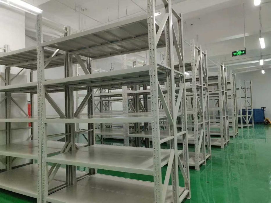 P'latdan yasalgan etajerka\ железный грузоподъемный стеллаж для склада