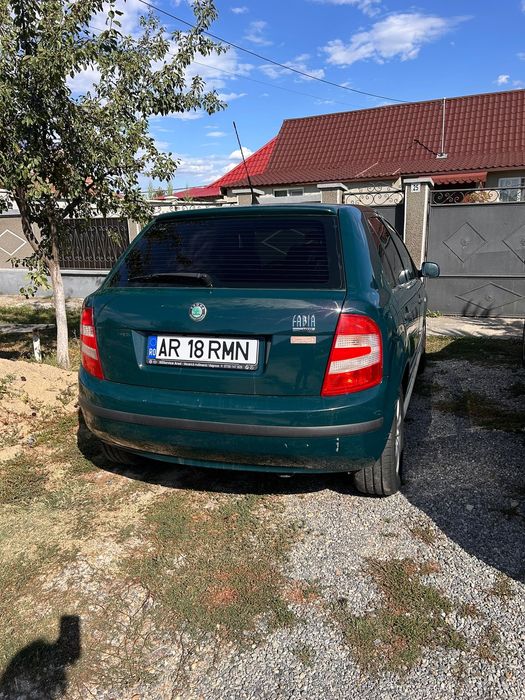 Vând Skoda Fabia