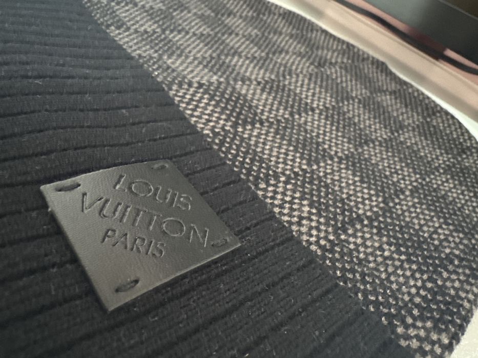 Caciula louis vuitton
