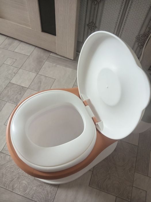 Продам детский горшок