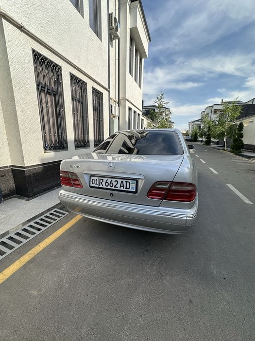 Продаю свой мерседес W210