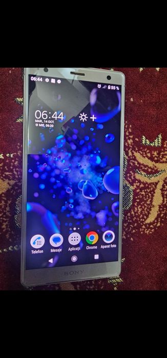 Vand Sony Xperia XZ2