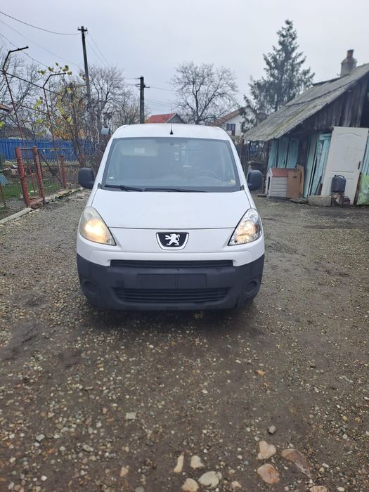 Vând Peugeot Partener 1.6 HDI