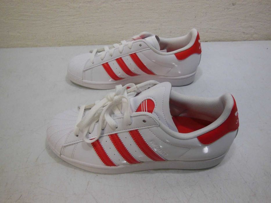Дамски обувки  ADIDAS SUPERSTAR HEART размер EU38