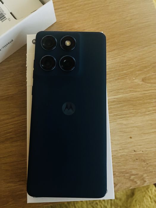 Motorola EDGE 60 256gb - чисто нов