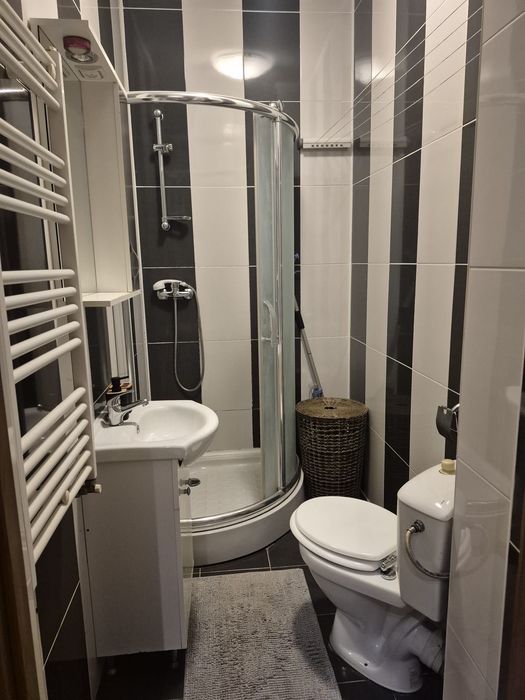 Inchiriez garsoniera 28 mp Bucurestii Noi