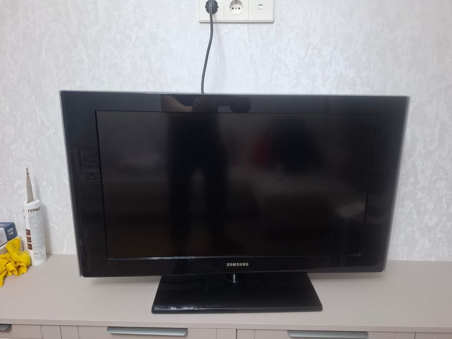 Продам телевизор Samsung