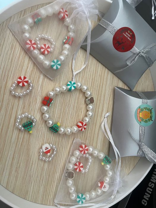 Страхотен подарък Светещи коледни гривнички момиче и момче