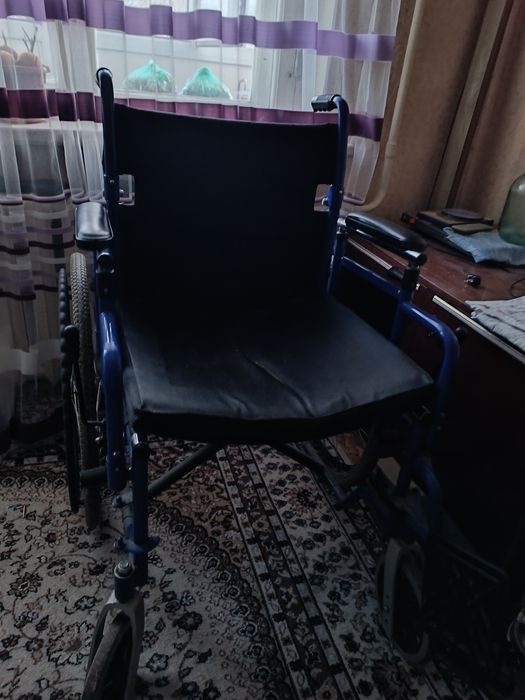 Инвалидная коляска