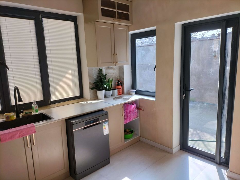 3 сот 2 эт 300 м Сергели