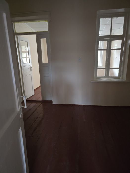 Когон шахар Жондор. 2 кучаси  ховле сотиладе