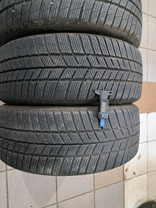 4 anvelope 215/45 R18 Barum