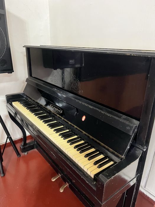 Продам Пианино фортепиано