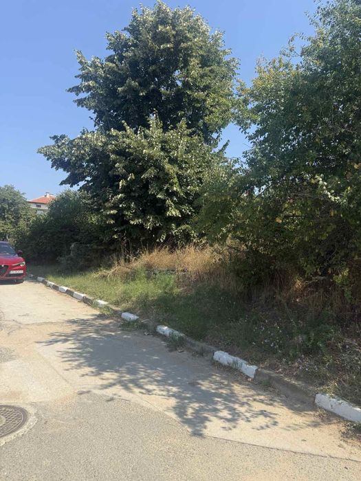 Продавам стара къща