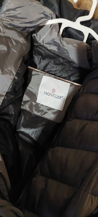 Geaca moncler  originala