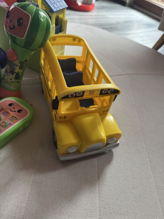 Лот cocomelon всички са музикални