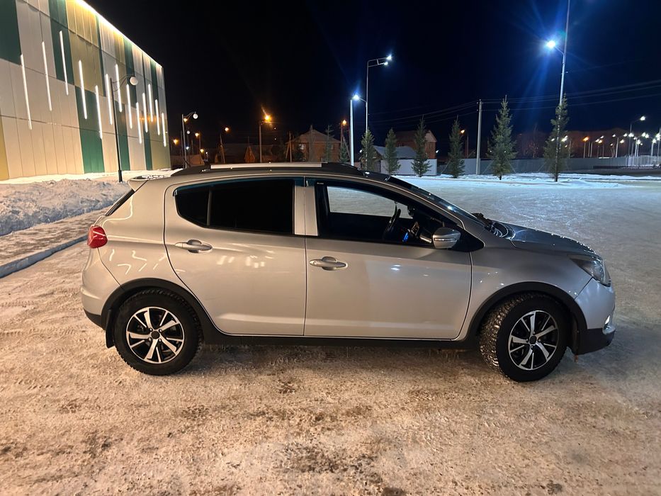 Продам машину Lifan x50