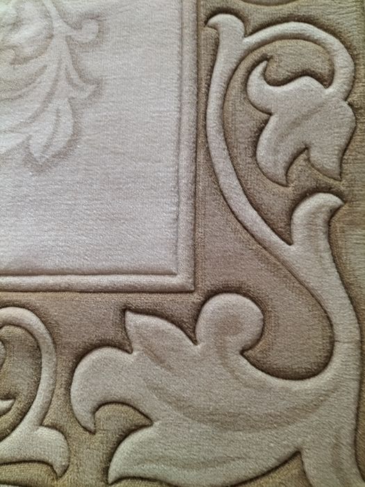 Шерстяной ковер, красивый