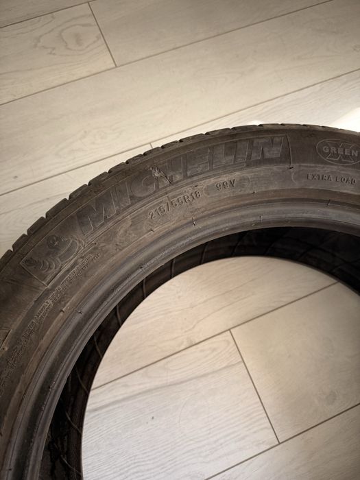 Продам шины ( резину летнею)