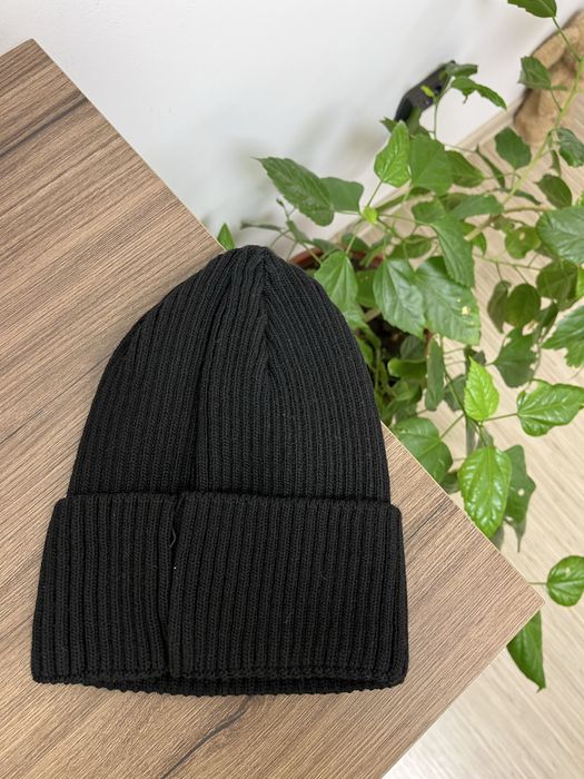 Caciula Hugo boss noua