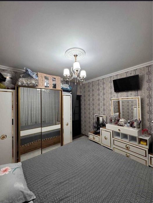 Продается 4х комнатная квартира,университет АЖОУ,Яшнабадский р-н,92м2