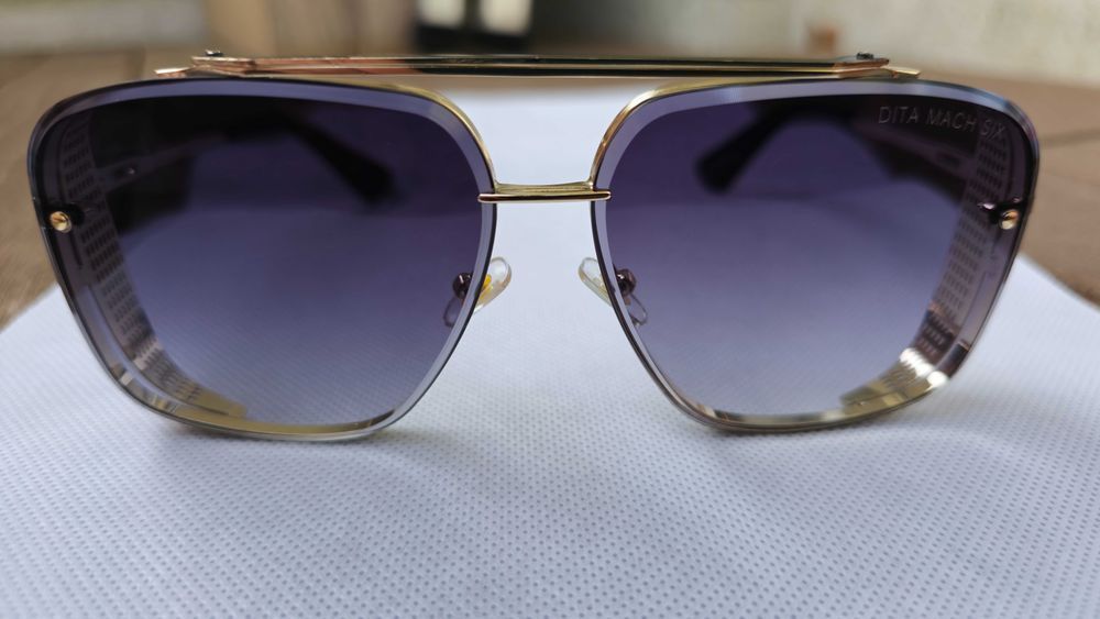 Ochelari de soare Dita Mach Six, lentila neagra.