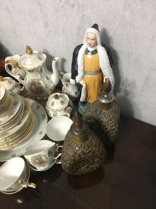 Старинные штофы бутыли