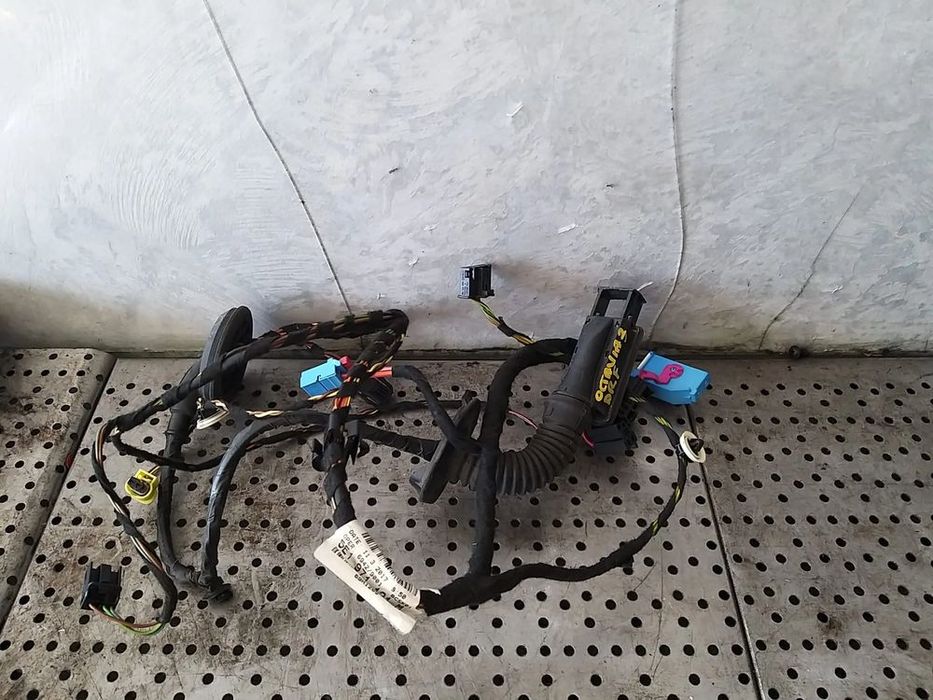Cablaj instalatie electrica usa dreapta fata skoda octavia 3 5e 5e1971121m