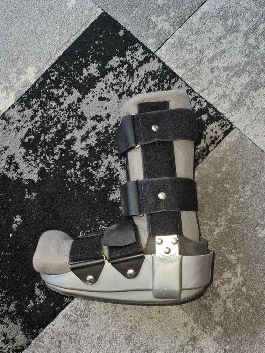 Orteza picior tip cizma  marimea 39-42