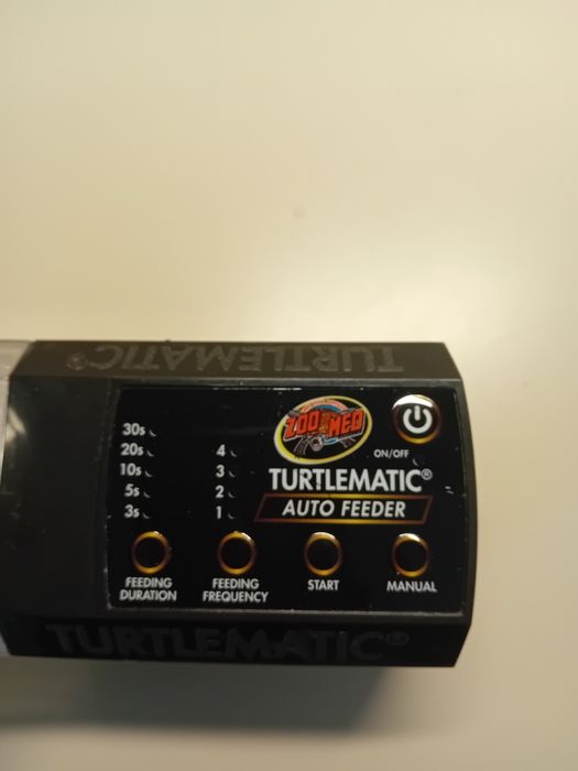 Hranitor testoasa acvatica