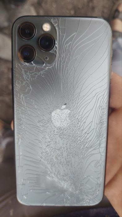 Продам iphone 11 pro 64