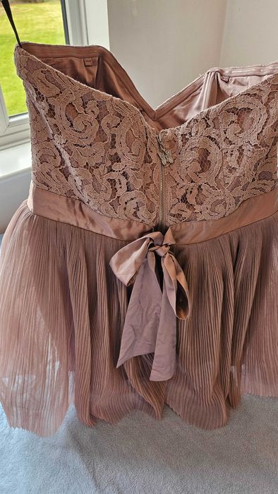 Рокля с тюл Lipsy