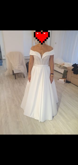 vand rochie mireasa