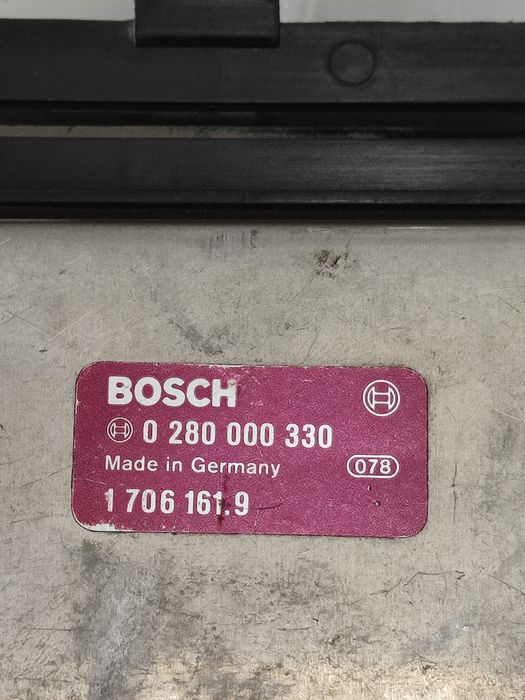 BMW. Электронный блок управления двигателем.