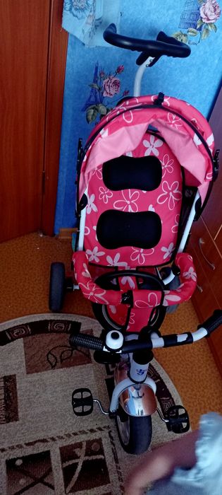 Велосипед трёхколёсный