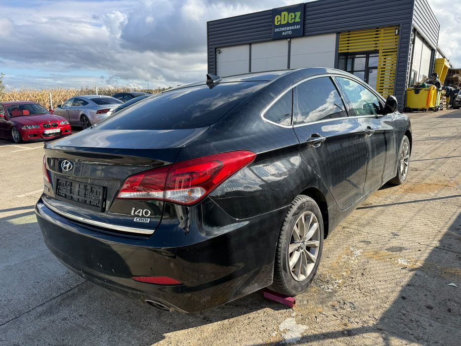 Dezmembrez Hyundai i40 facelift negru berlina 2016 1.7 crdi D4FD euro 6 volan stanga