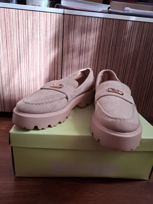 Дамски обувки 40