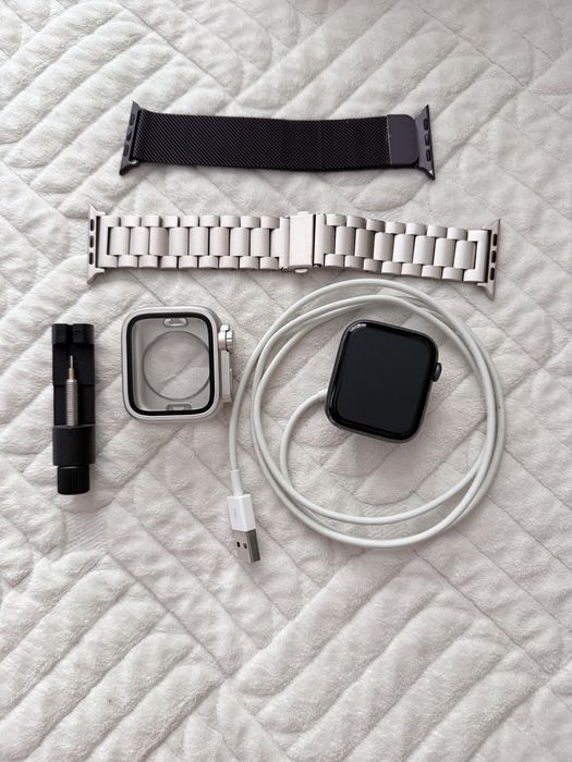 Продам apple watch 4, 44 mm.