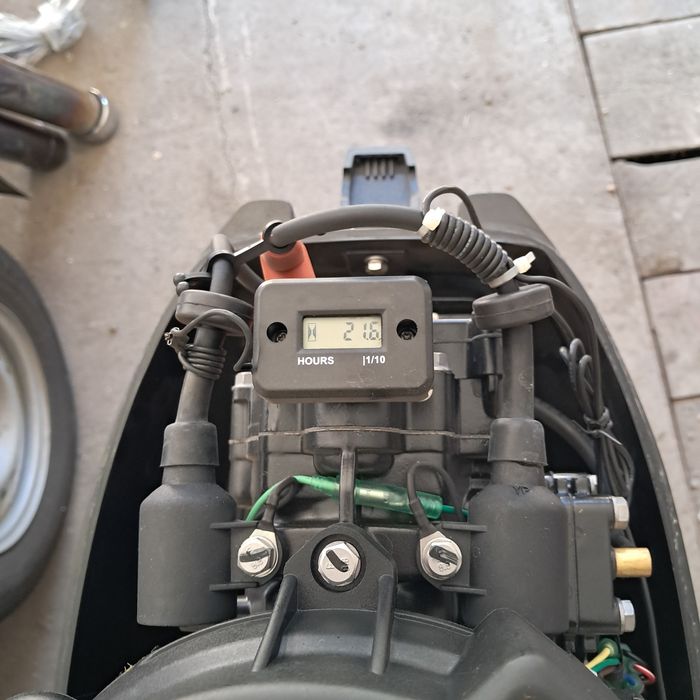 Лодка стеклопластиковая тримаран