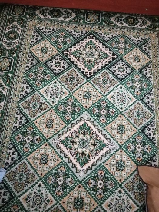 Паласы, ковры, диваны