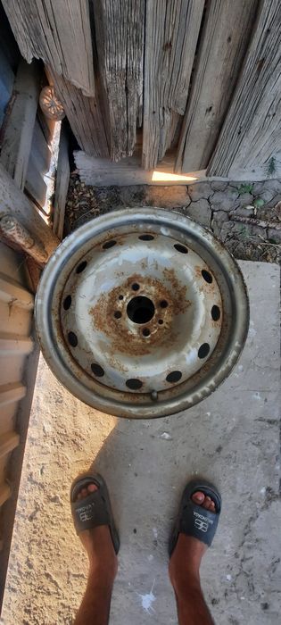 Простой штамп диск р15 разболтовка 4:98