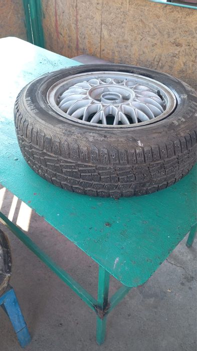 Продам шину с диской