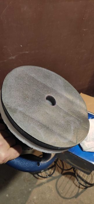 Продавам машина за полиране на автомобили