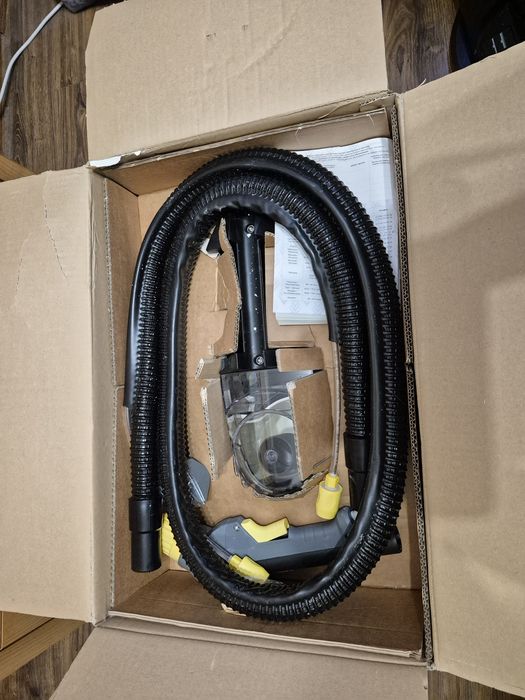 Пылесос Karcher Puzzi 8/1.