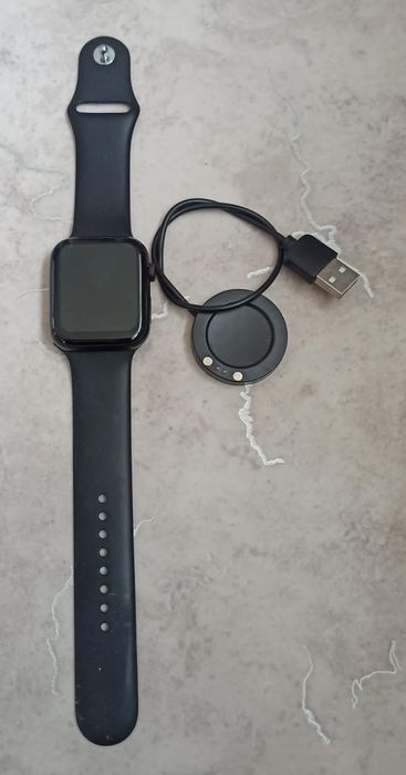 Смарт часы продаем