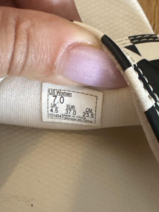 Лятни чехли VANS