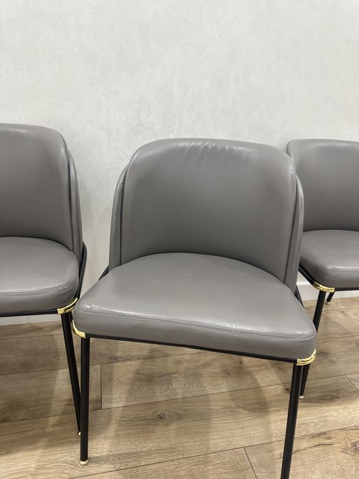 Стулья кожаные серый цвет