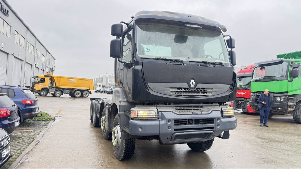 Renault  kerax 8x4 500 cp
