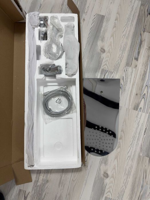 Obiecte sanitare Chiuvete/WC/robinet+dus