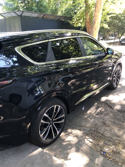 Продается автомобил Jetour x70plus фулл позиция.